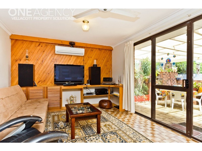 18 Chifley Place, Huntingdale WA 6110