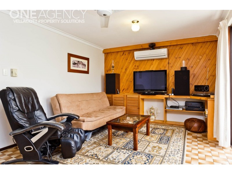 18 Chifley Place, Huntingdale WA 6110