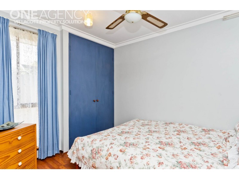 18 Chifley Place, Huntingdale WA 6110