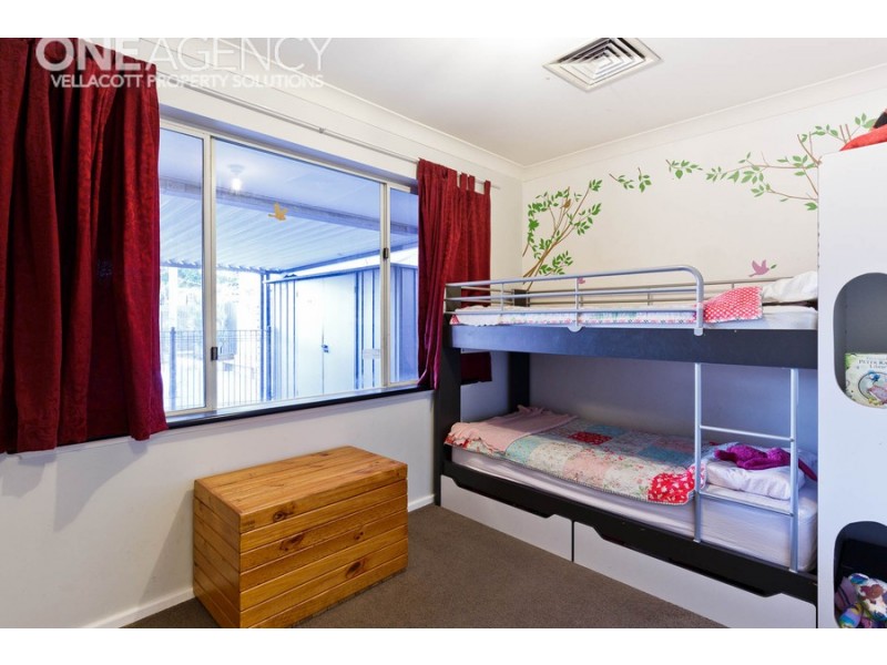 24 Oriole Way, Thornlie WA 6108