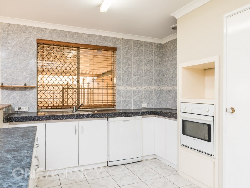 7 Songlark Place, Huntingdale WA 6110