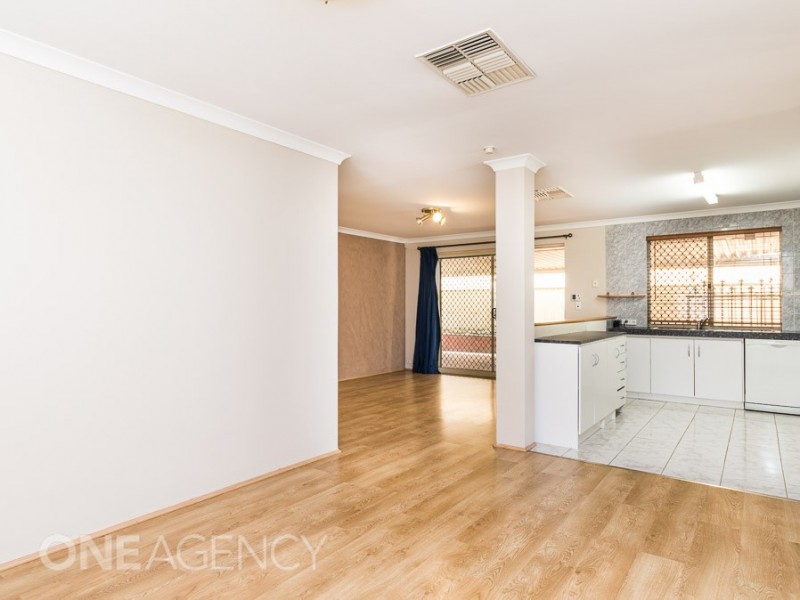 7 Songlark Place, Huntingdale WA 6110