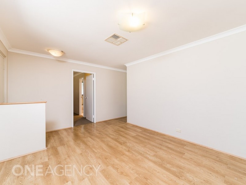 7 Songlark Place, Huntingdale WA 6110