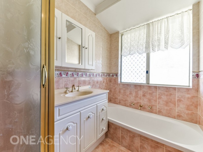 7 Songlark Place, Huntingdale WA 6110