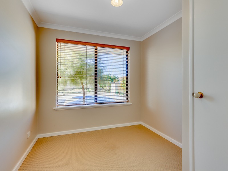 20 Fantail Way, Huntingdale WA 6110