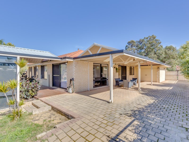 20 Fantail Way, Huntingdale WA 6110