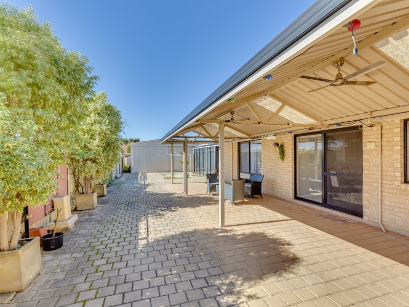 20 Fantail Way, Huntingdale WA 6110