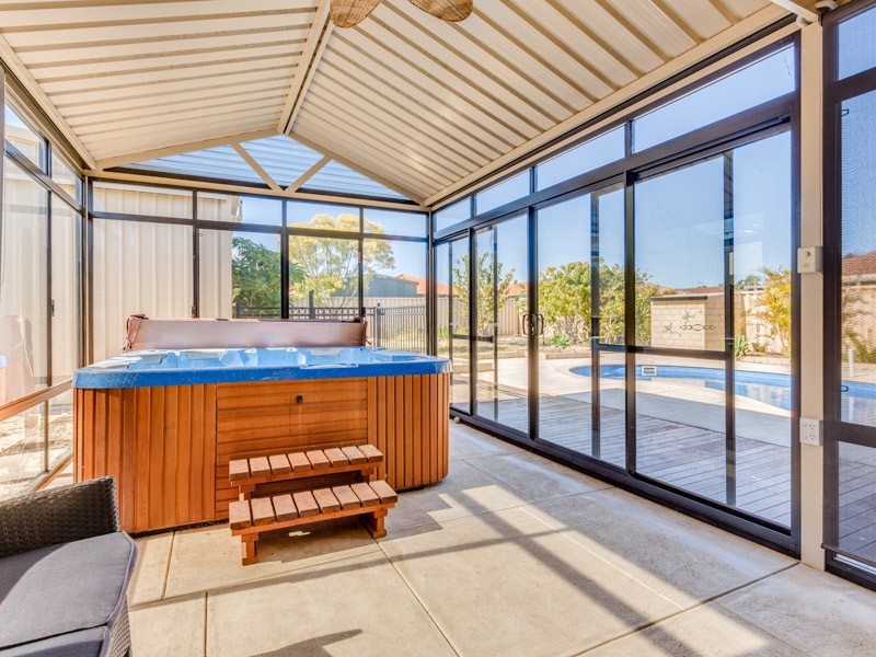 20 Fantail Way, Huntingdale WA 6110