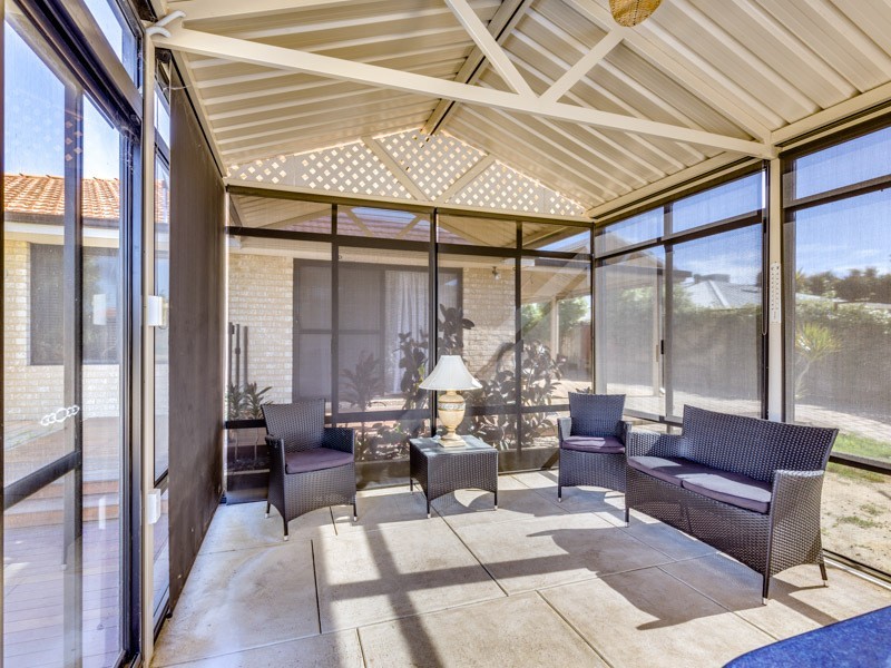 20 Fantail Way, Huntingdale WA 6110