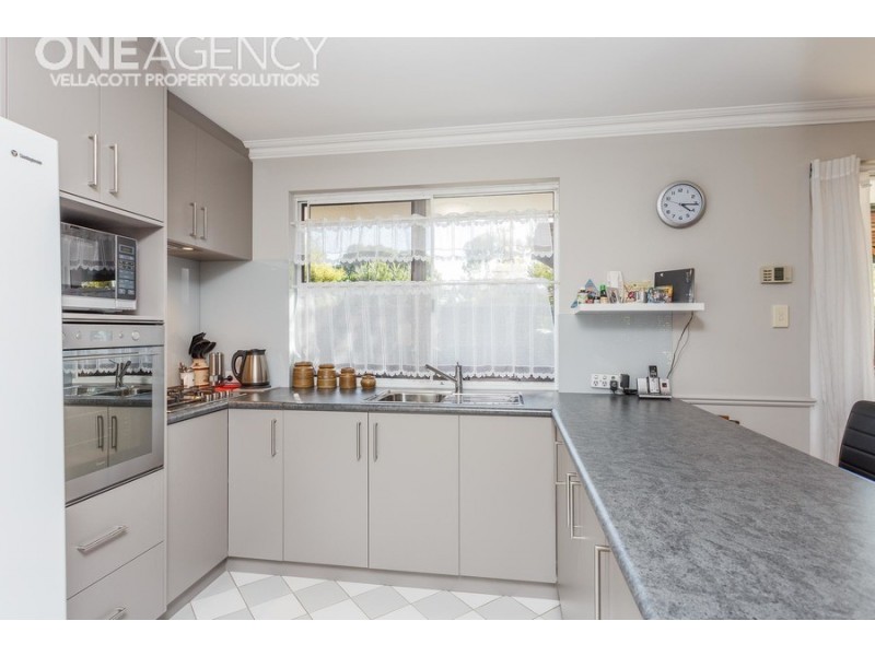 8/2 Glennis Close, Gosnells WA 6110