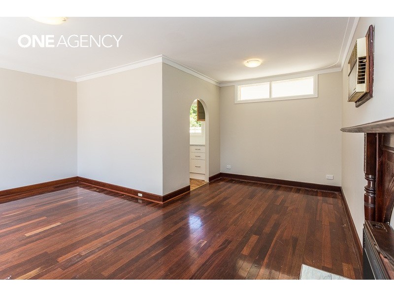 9 Ward Crescent, Kelmscott WA 6111