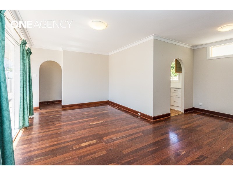 9 Ward Crescent, Kelmscott WA 6111
