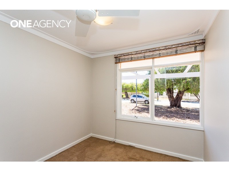9 Ward Crescent, Kelmscott WA 6111