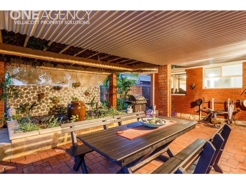 6 Fairset Street, Thornlie WA 6108