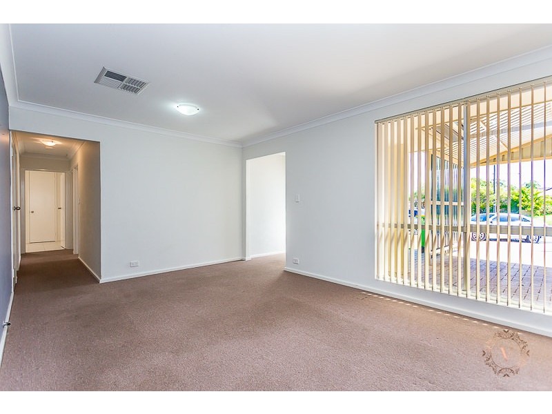 7 Gordon Place, Huntingdale WA 6110