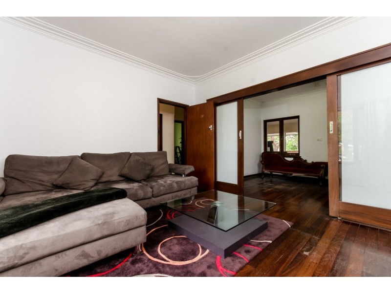 212 Epsom Avenue, Belmont WA 6104