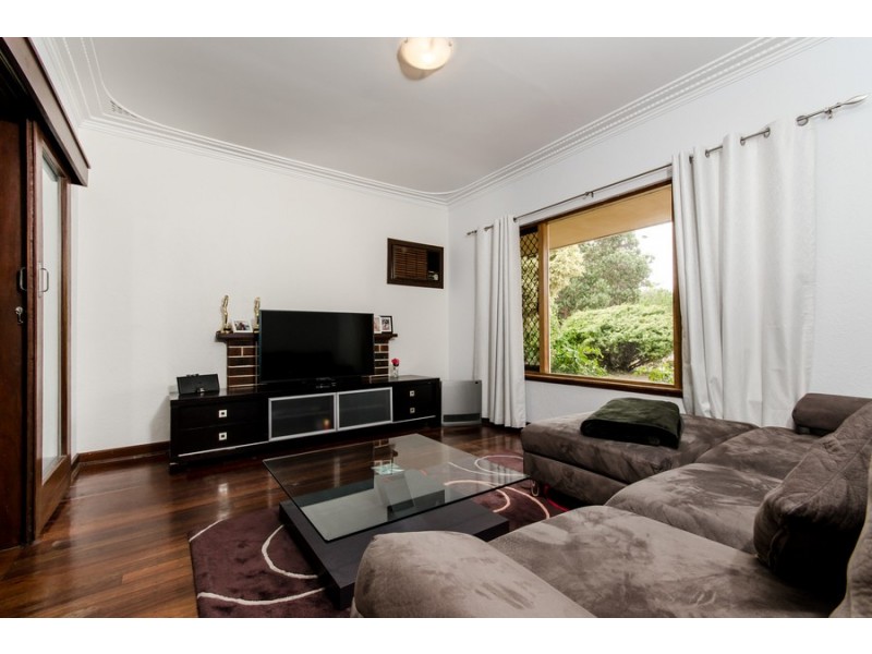 212 Epsom Avenue, Belmont WA 6104