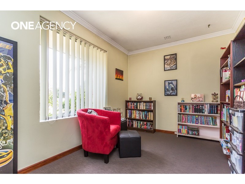 12 Angelo Street, Armadale WA 6112