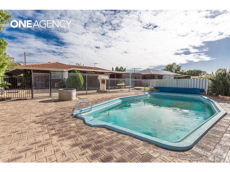 12 Angelo Street, Armadale WA 6112