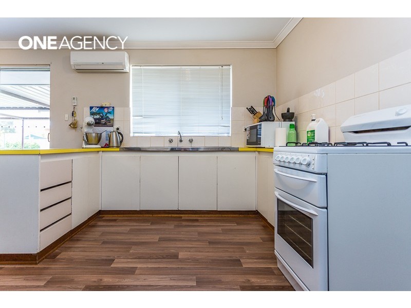 12 Angelo Street, Armadale WA 6112