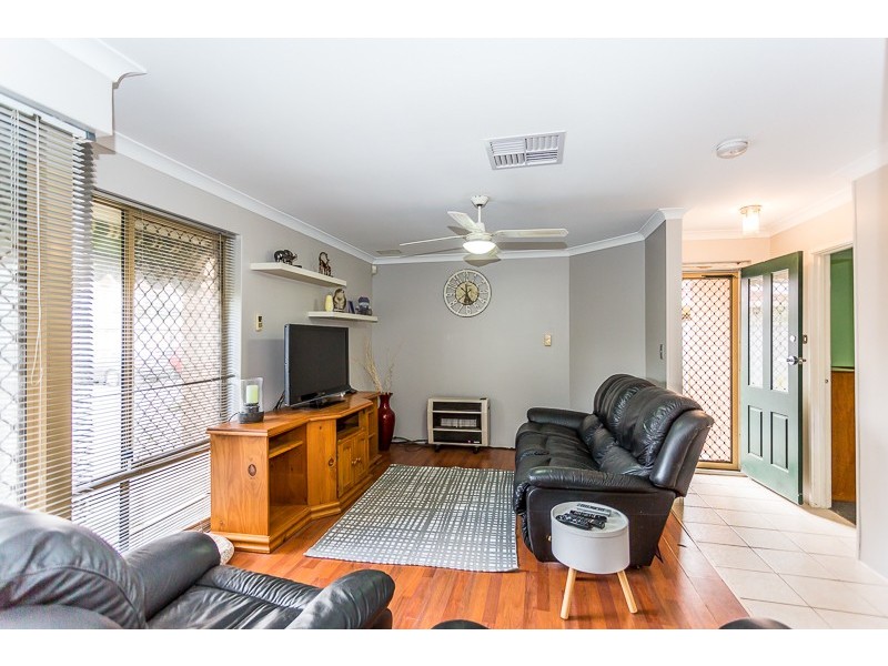 6/12 Auric Place, Maddington WA 6109