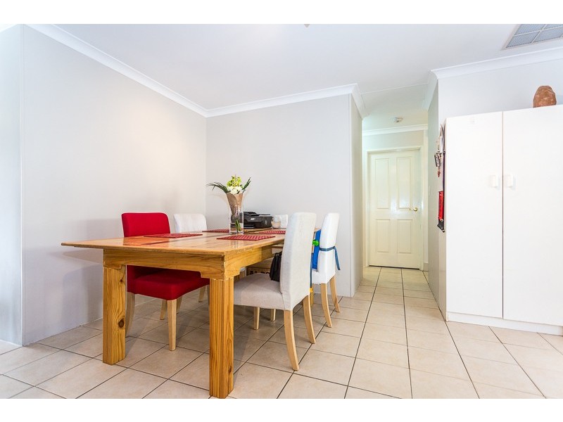 6/12 Auric Place, Maddington WA 6109