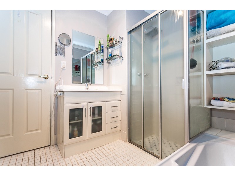 6/12 Auric Place, Maddington WA 6109