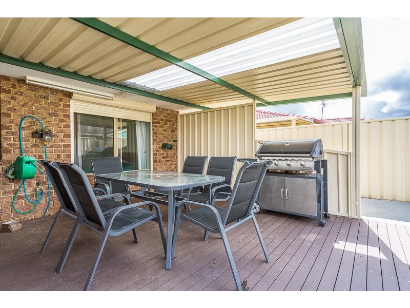 6/12 Auric Place, Maddington WA 6109