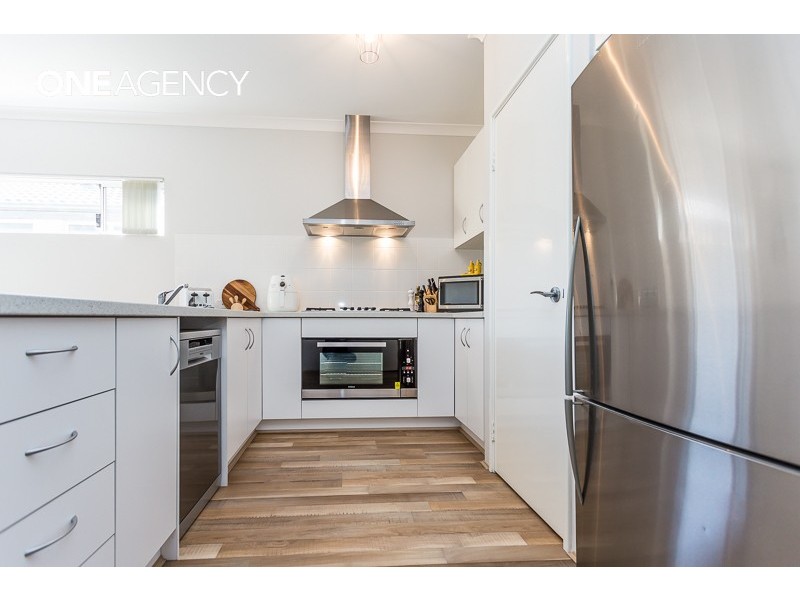 27 Vermont Grove, Wellard WA 6170