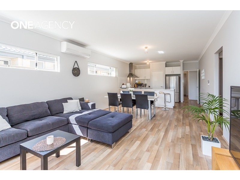 27 Vermont Grove, Wellard WA 6170