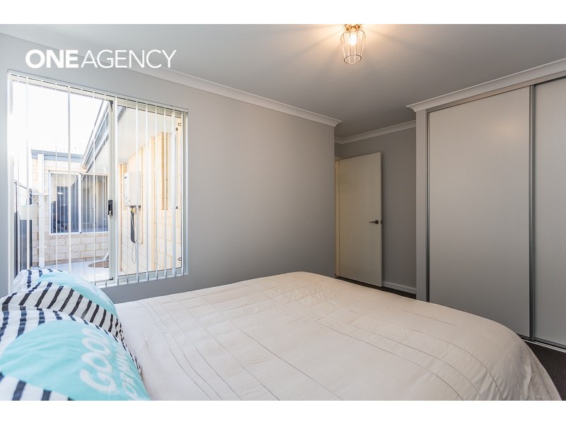27 Vermont Grove, Wellard WA 6170