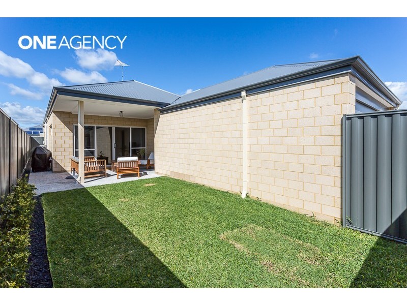 27 Vermont Grove, Wellard WA 6170