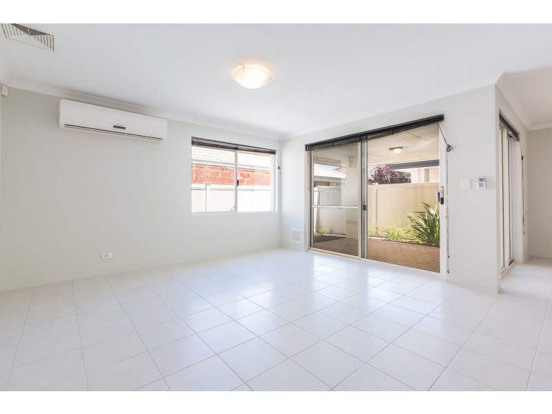 2 Asplin Loop, Kelmscott WA 6111