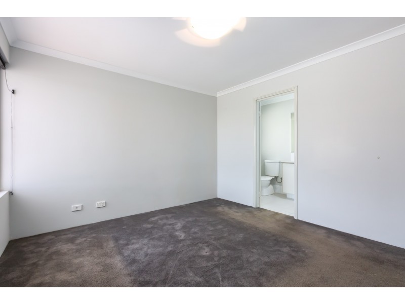 2 Asplin Loop, Kelmscott WA 6111