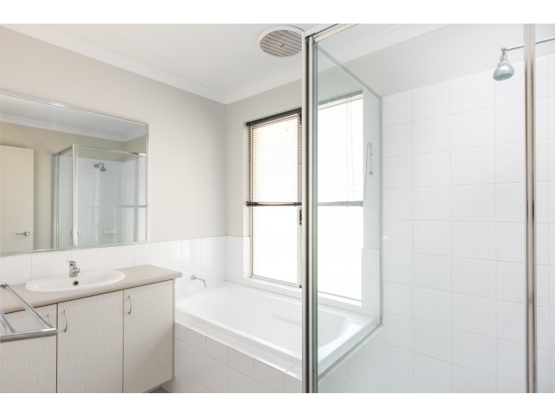 2 Asplin Loop, Kelmscott WA 6111