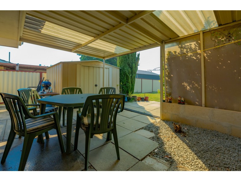 77B Eileen Street, Gosnells WA 6110