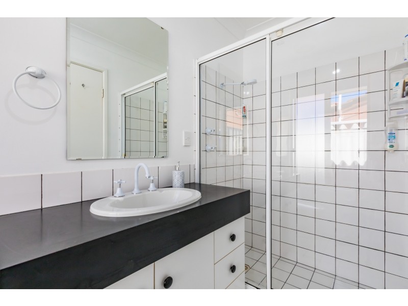 23 Chivalry Way, Thornlie WA 6108