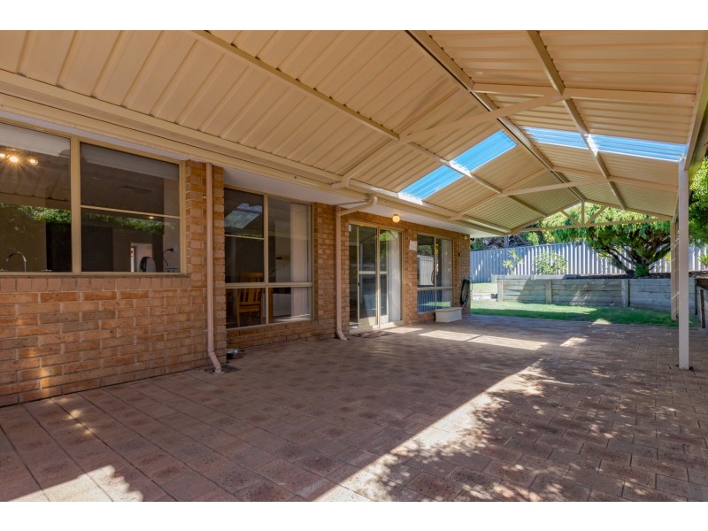 23 Chivalry Way, Thornlie WA 6108