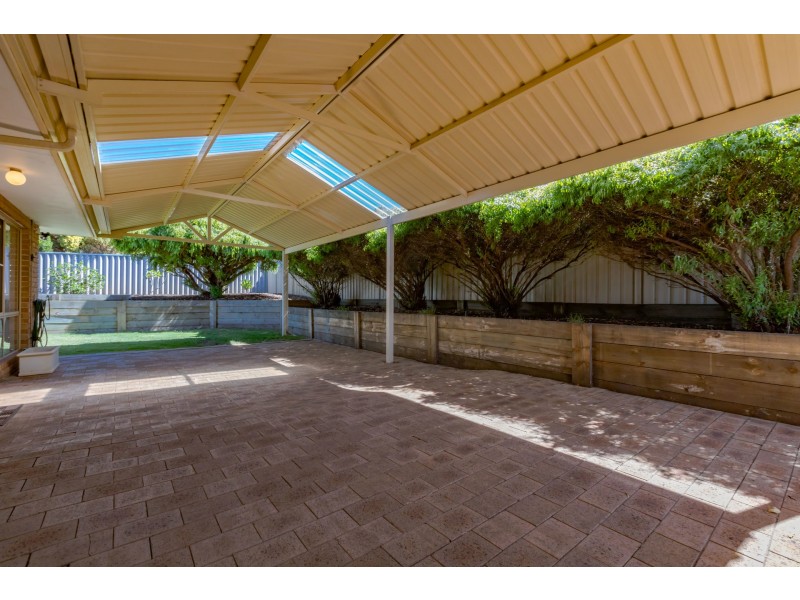 23 Chivalry Way, Thornlie WA 6108