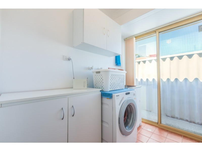 23 Chivalry Way, Thornlie WA 6108