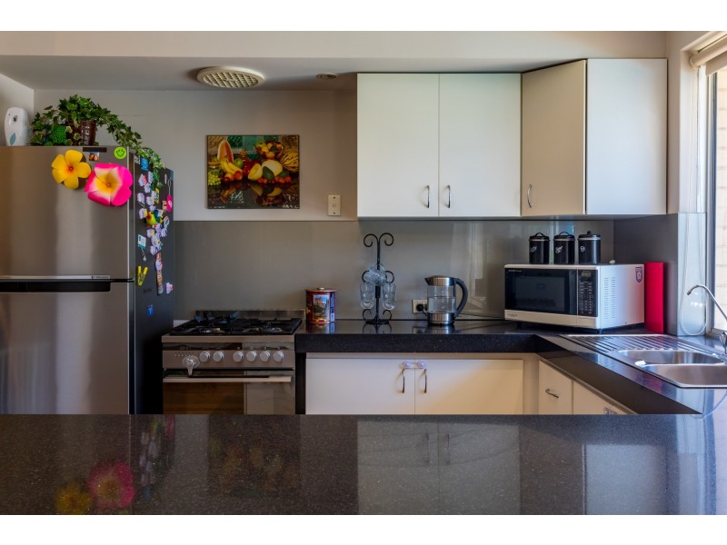 15 Ningaloo Way, Thornlie WA 6108