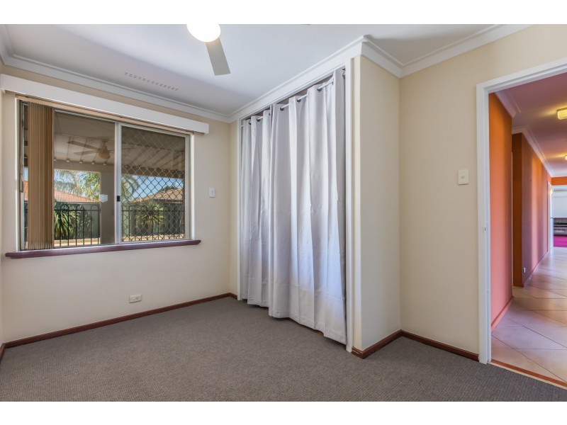 24 Limbee Glade, Huntingdale WA 6110