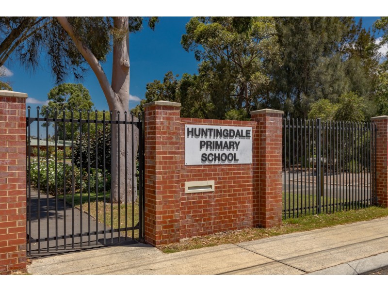 24 Limbee Glade, Huntingdale WA 6110