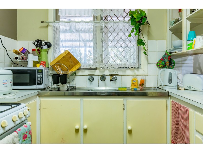 42 Brookman Avenue, Langford WA 6147