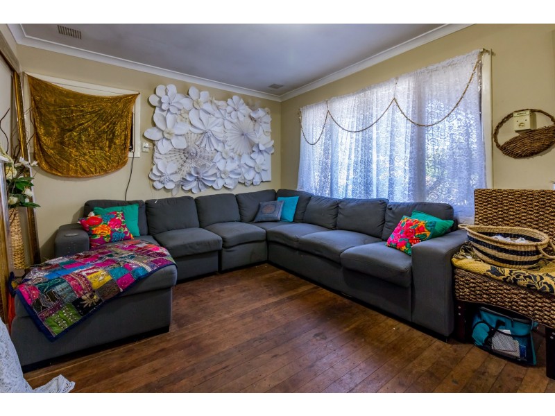 42 Brookman Avenue, Langford WA 6147