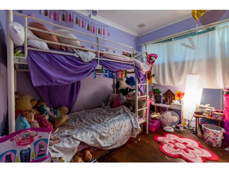 42 Brookman Avenue, Langford WA 6147