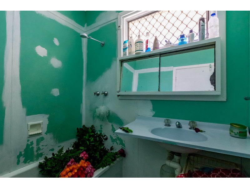 42 Brookman Avenue, Langford WA 6147