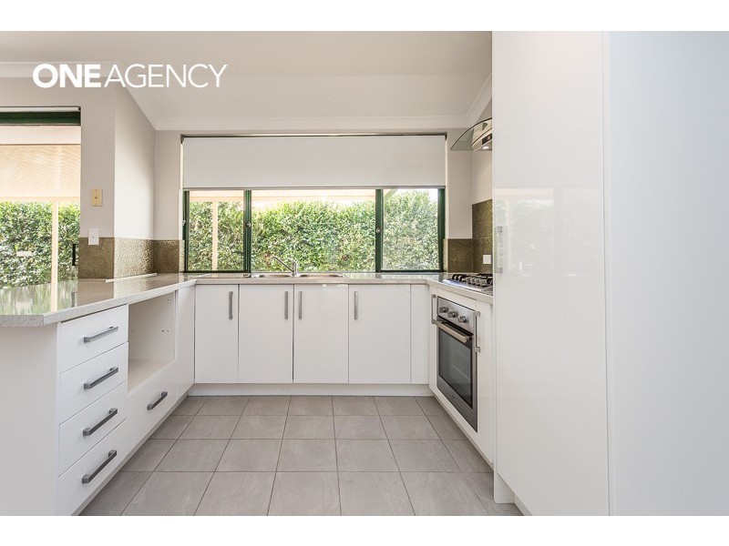 2 Pipit Close, Huntingdale WA 6110