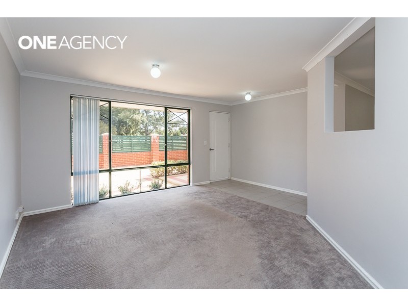 2 Pipit Close, Huntingdale WA 6110