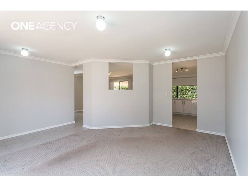 2 Pipit Close, Huntingdale WA 6110